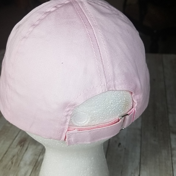 Fashion cap, pink cap with jewels on bib. - Picture 4 of 5